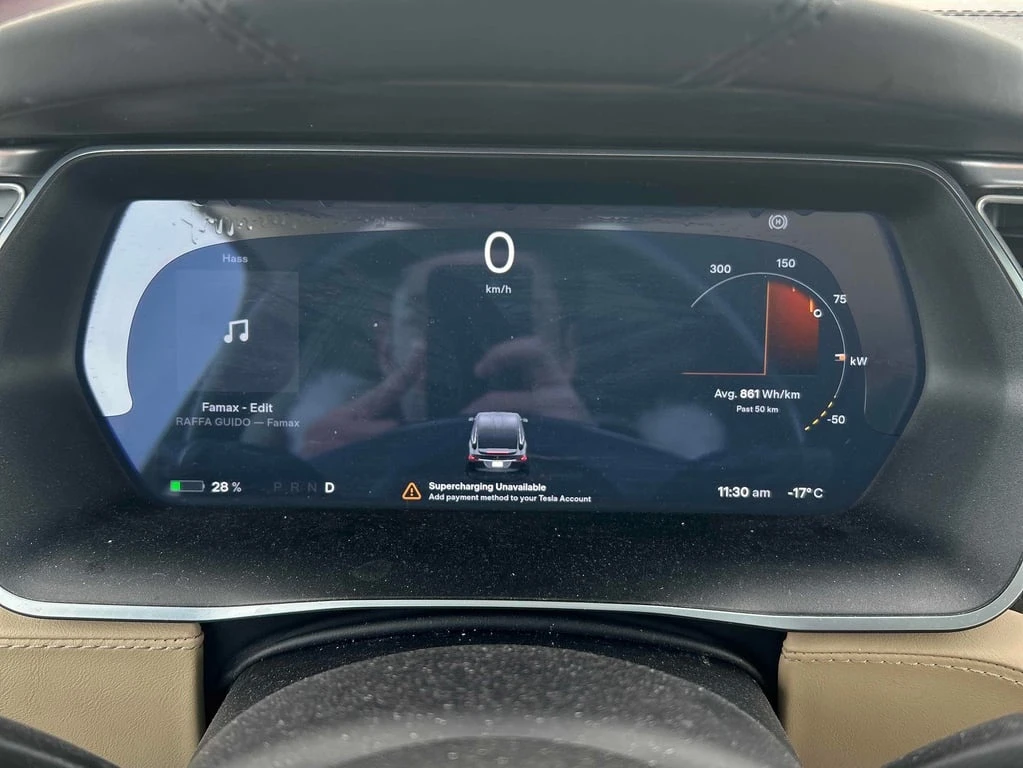 Tesla Model X * AWD * CARFAX * БЕЗ ПЪРВОНАЧАЛНА ВНОСКА - изображение 8