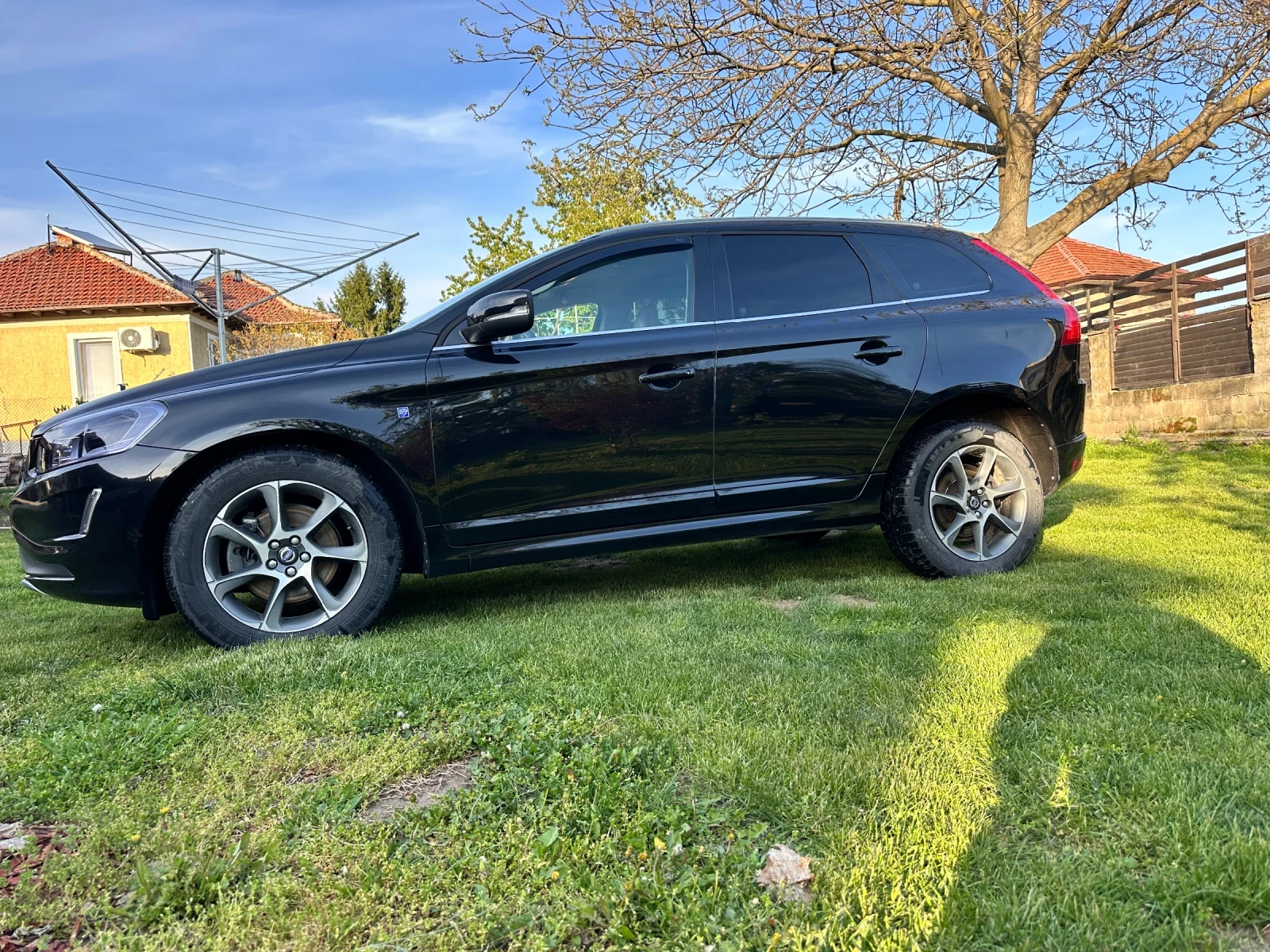 Volvo XC60 Ocean Race, снимка 5 - Автомобили и джипове - 54246957