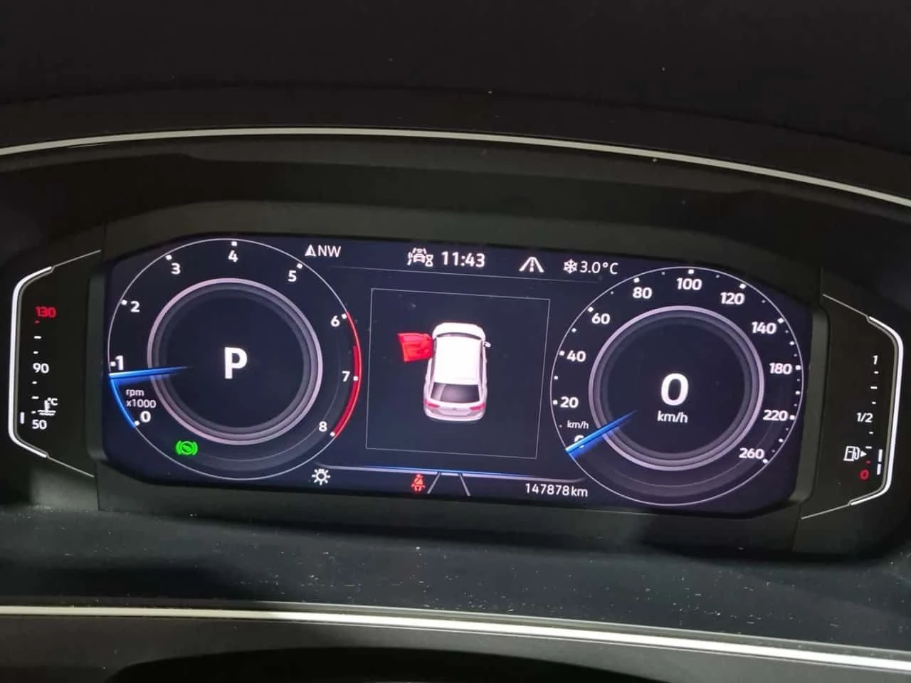 VW Tiguan * COMFORTLINE R LINE BLACK EDITION *  | Mobile.bg � ����������� 11