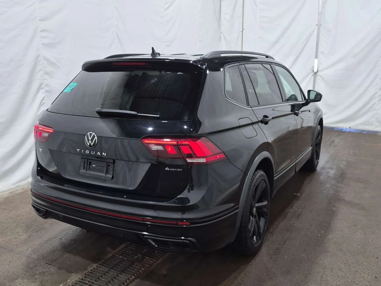 VW Tiguan * COMFORTLINE R LINE BLACK EDITION *  | Mobile.bg � ����������� 4
