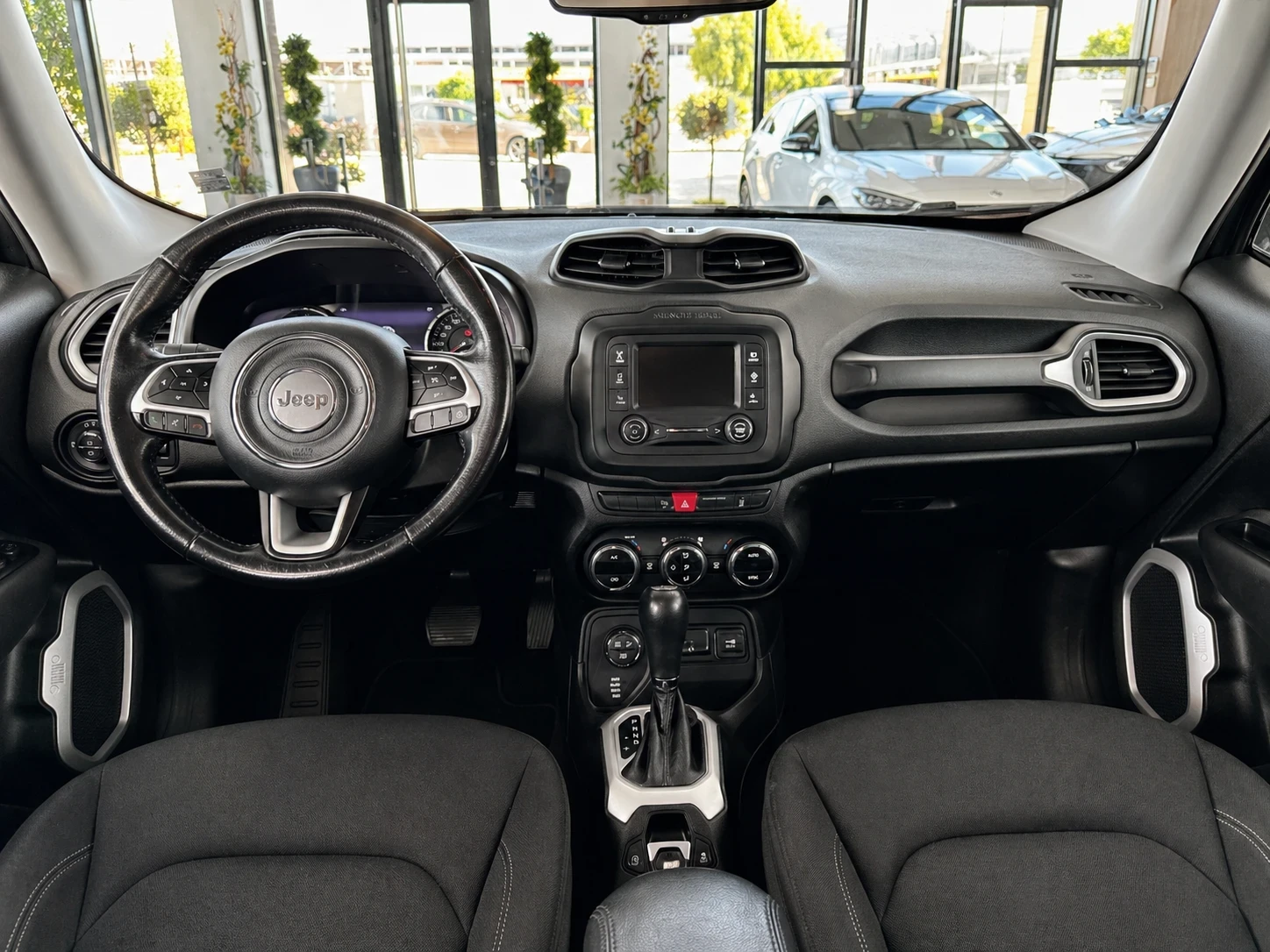 Jeep Renegade 2.0, снимка 7 - Автомобили и джипове - 54355496