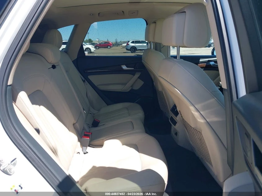 Audi Q5 2.0l 45 Premium, снимка 8 - Автомобили и джипове - 54389443