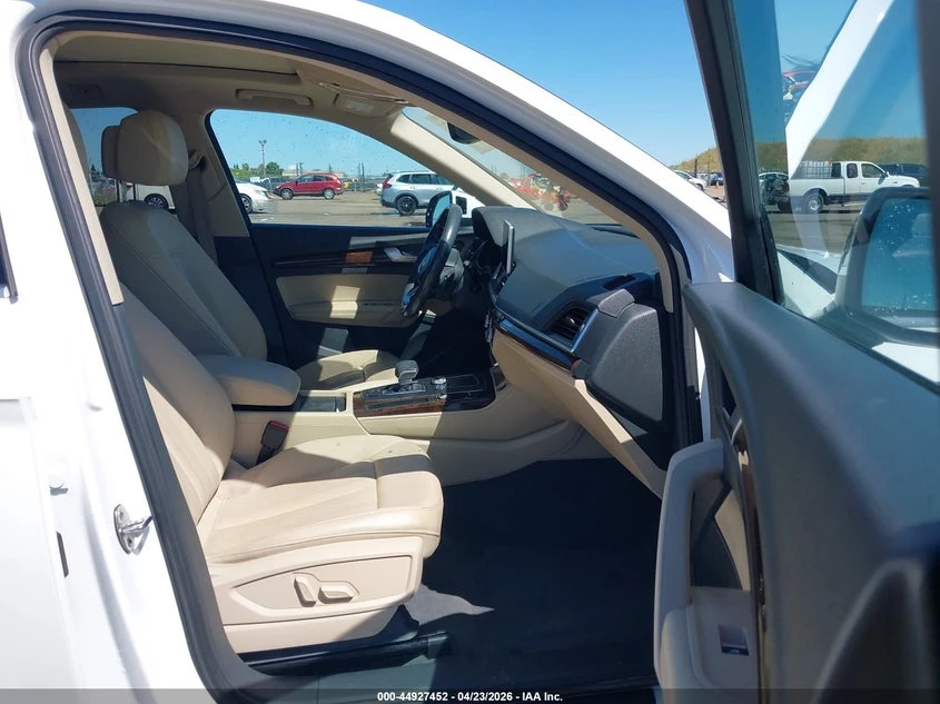 Audi Q5 2.0l 45 Premium, снимка 5 - Автомобили и джипове - 54389443