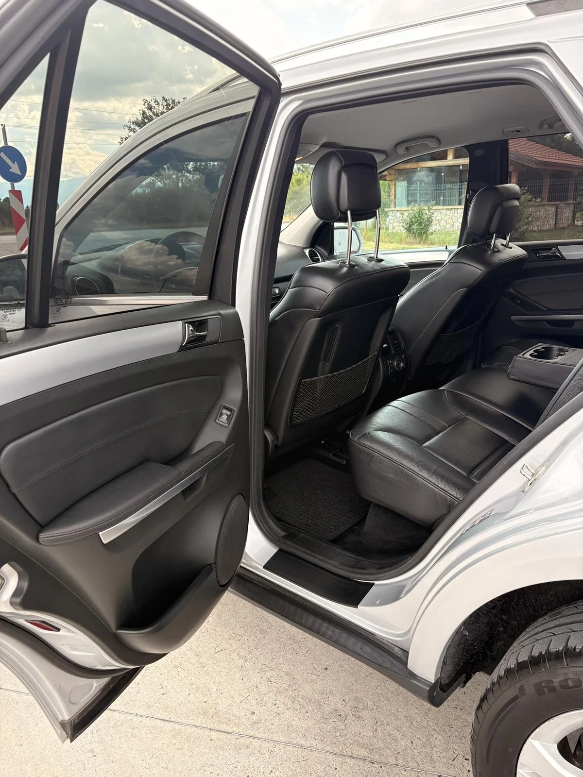 Mercedes-Benz ML 320, снимка 7 - Автомобили и джипове - 55270262