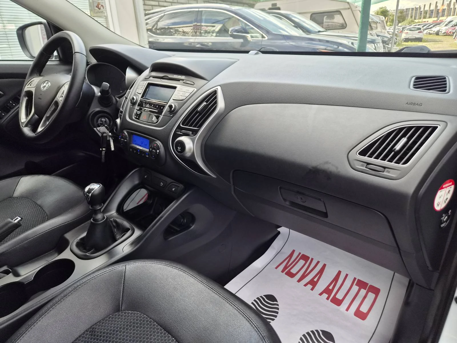 Hyundai IX35 2.0CRDI-190.000км, снимка 11 - Автомобили и джипове - 55287591