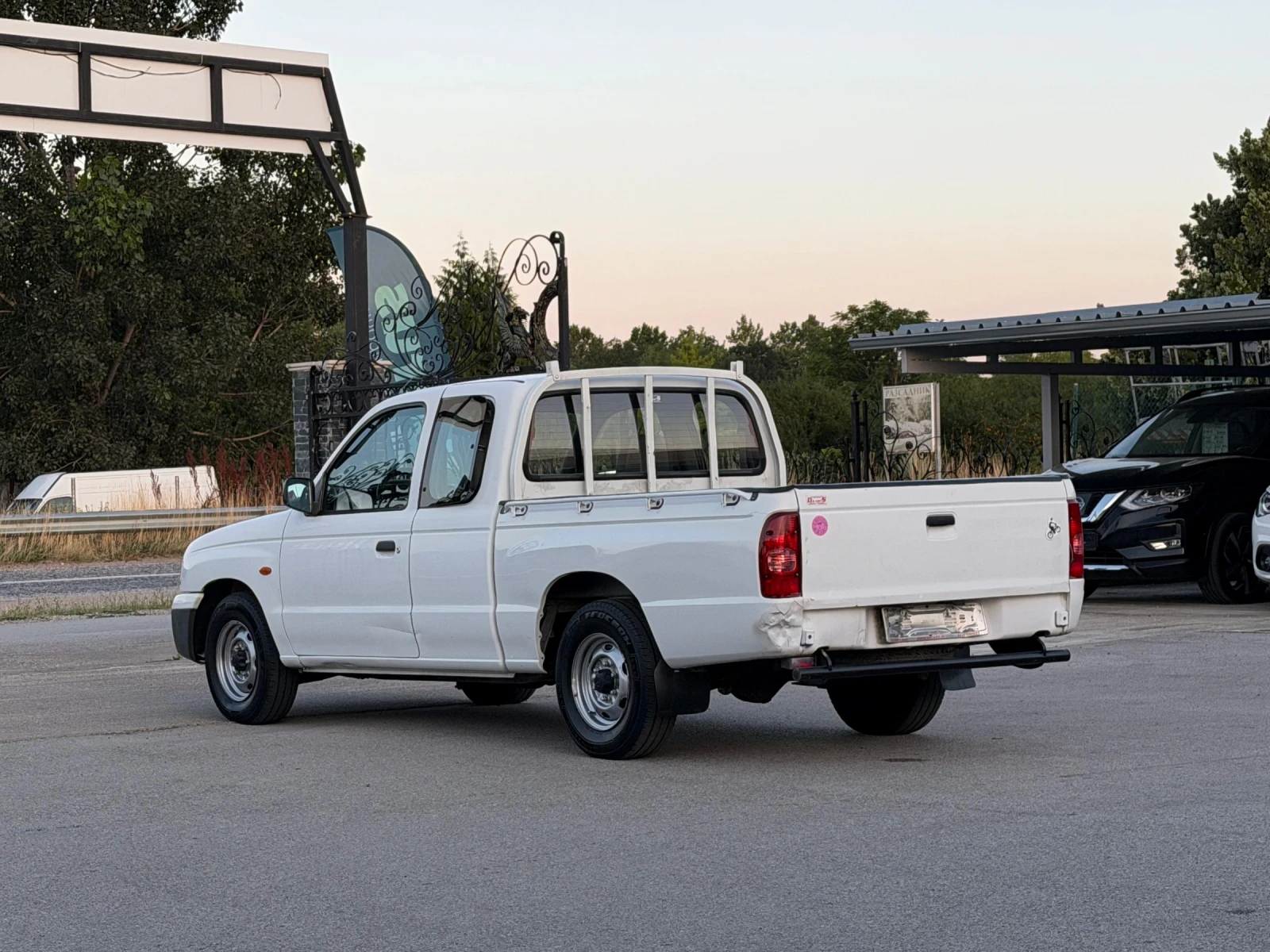 Mazda B2500 2.5TDI ИТАЛИЯ, снимка 14 - Автомобили и джипове - 55304177