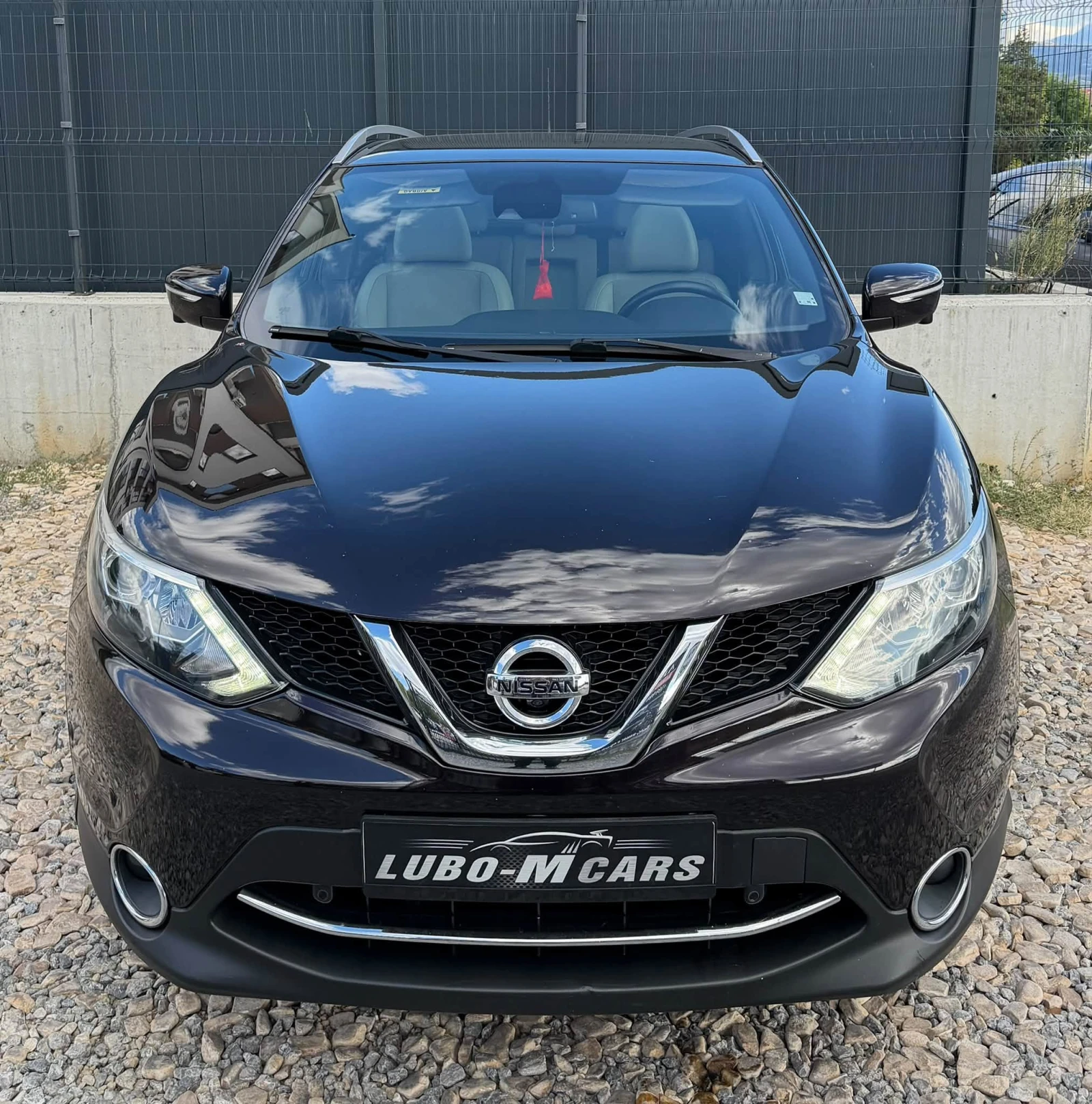 Nissan Qashqai 1.6DCI/PREMIER/LIMITED EDITION/FULL, снимка 2 - Автомобили и джипове - 56211666