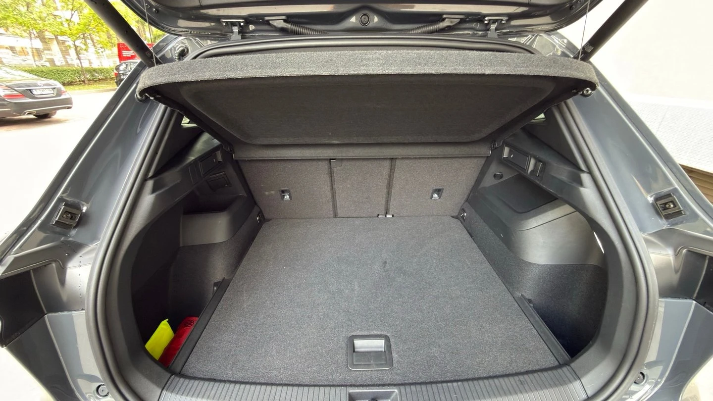 VW Tiguan, снимка 10 - Автомобили и джипове - 56536552