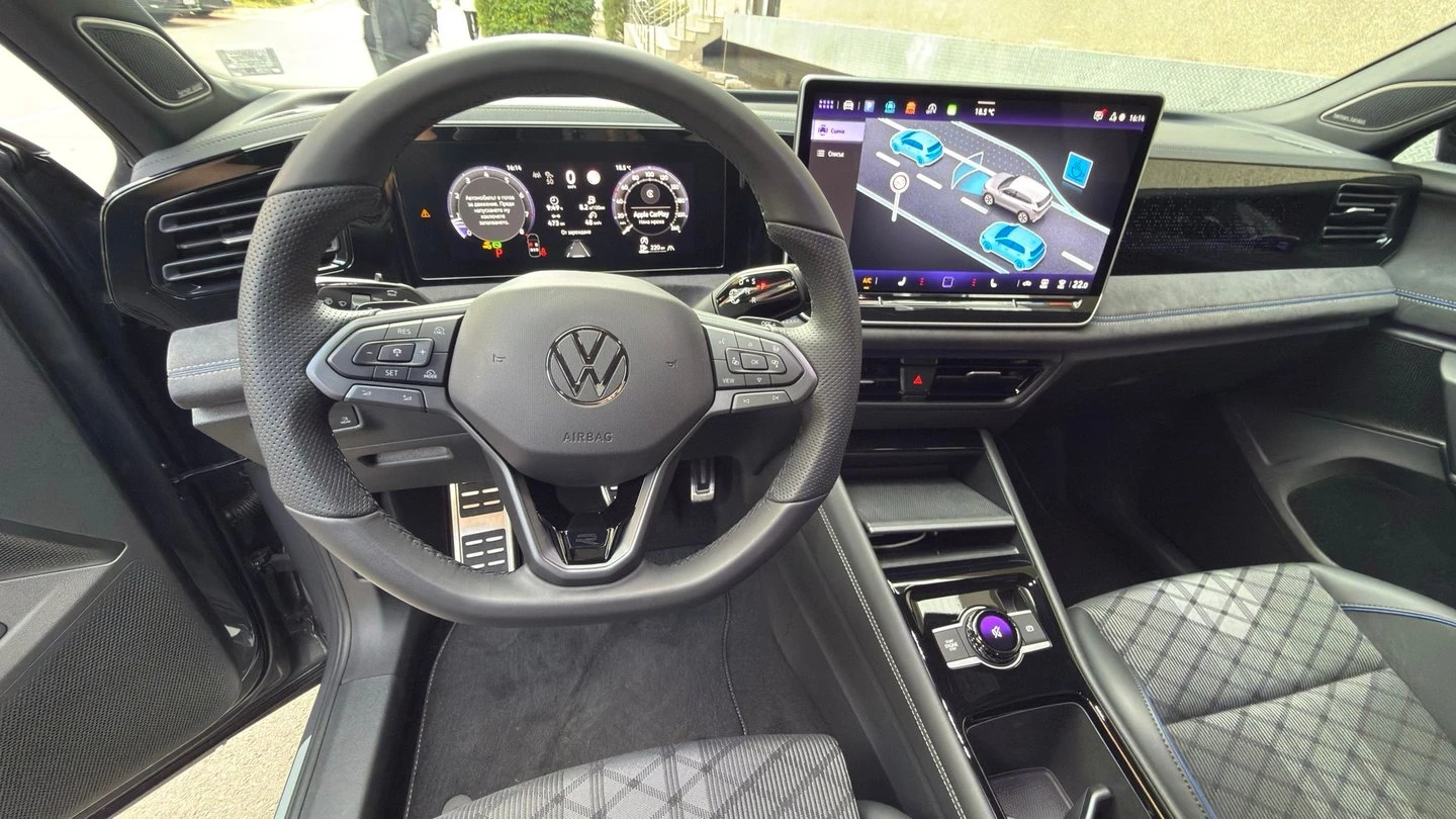 VW Tiguan, снимка 6 - Автомобили и джипове - 56536552