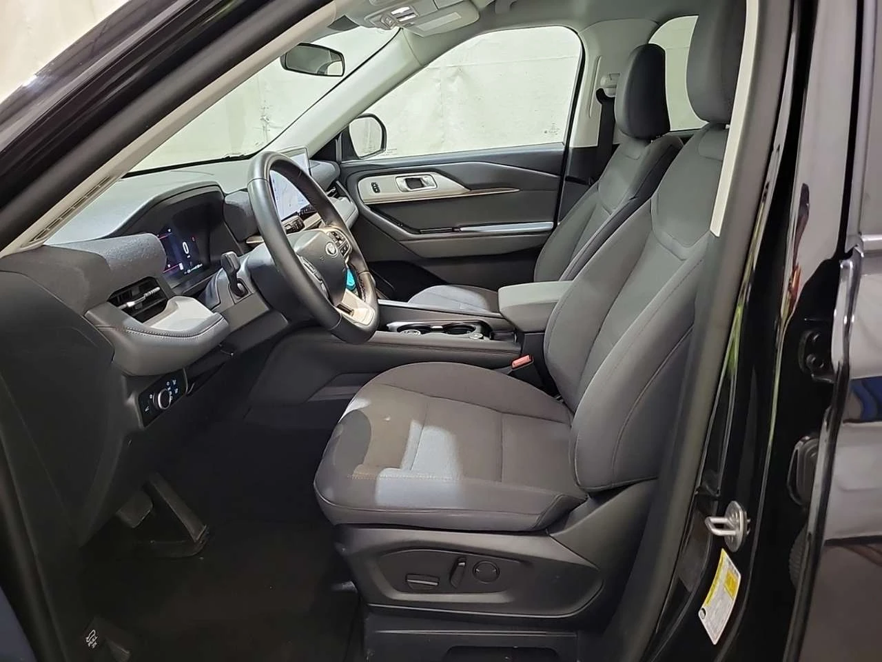 Ford Explorer Active w/100A Pkg 4WD, снимка 7 - Автомобили и джипове - 56537287