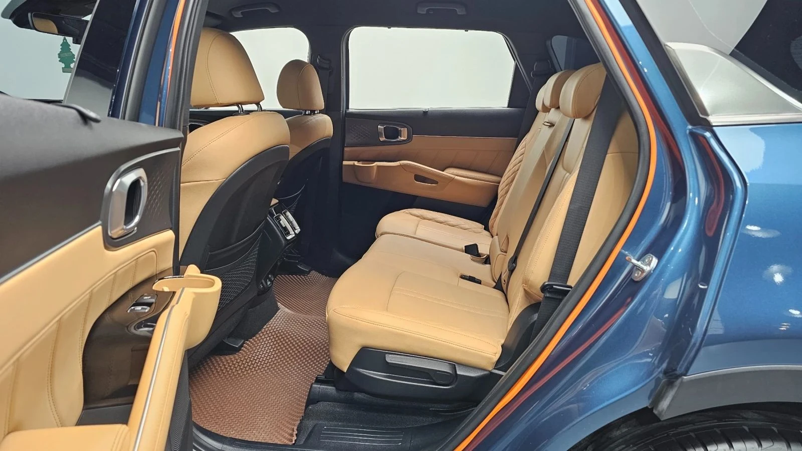 Kia Sorento, снимка 11 - Автомобили и джипове - 56688622