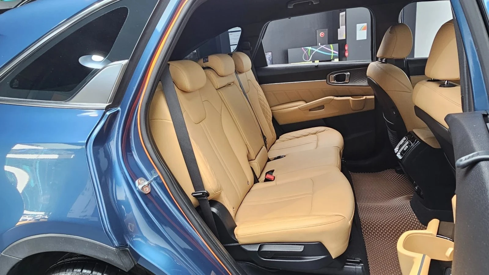 Kia Sorento, снимка 12 - Автомобили и джипове - 56688622