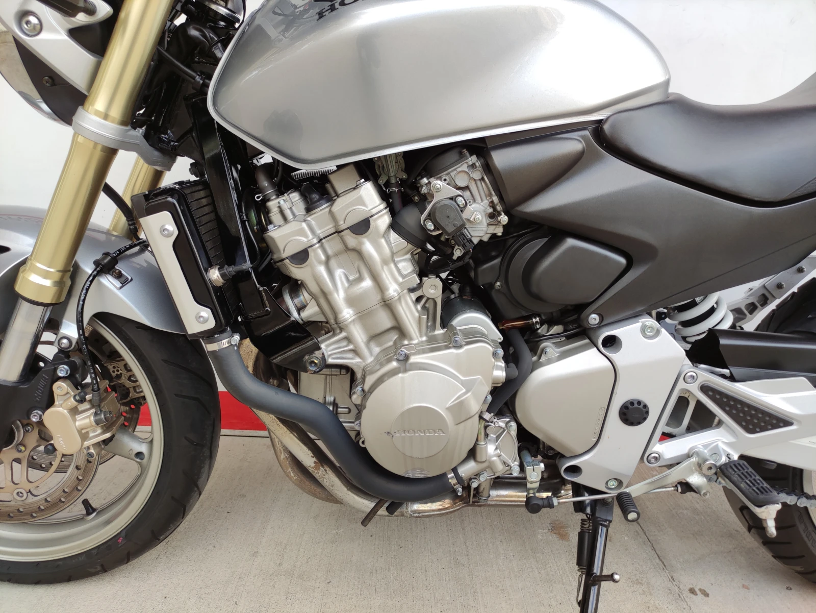 Honda Hornet LIZING - изображение 6