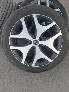        245/45R19  Kia Sportage