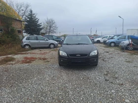 Ford Focus 1.6i klima, снимка 2