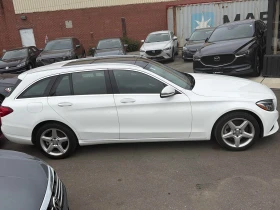 Mercedes-Benz C 300 * 4MATIC Wagon * CARFAX * ОПЦИЯ ЗА ФИНАНСИРАНЕ * , снимка 3