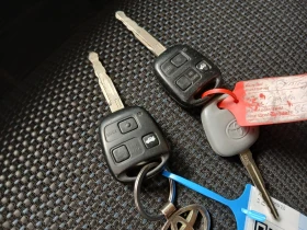 Toyota Avensis 2.0 D4D     | Mobile.bg    15