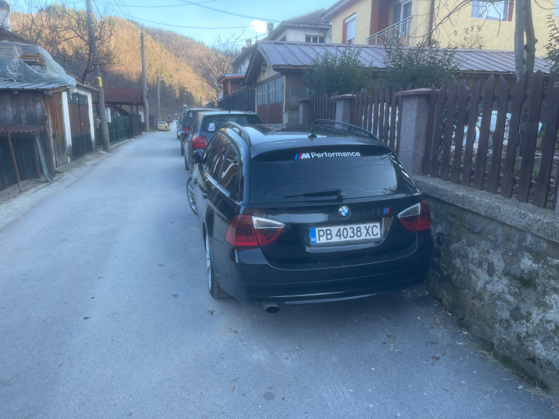 BMW 320, снимка 4 - Автомобили и джипове - 46406985