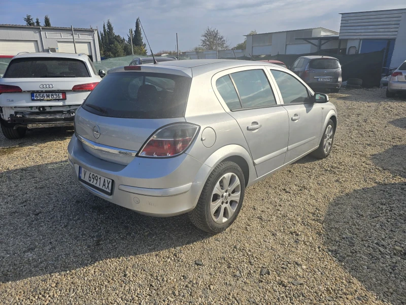 Opel Astra 1.3 JTDm, снимка 4 - Автомобили и джипове - 47902715