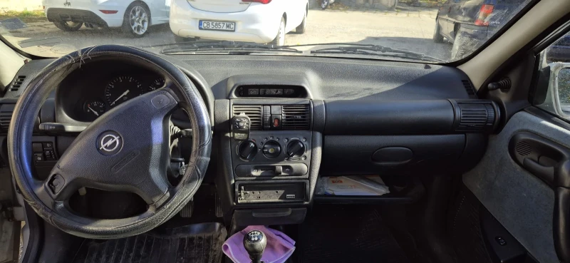 Opel Corsa 1.4 бензин, снимка 8 - Автомобили и джипове - 48025137