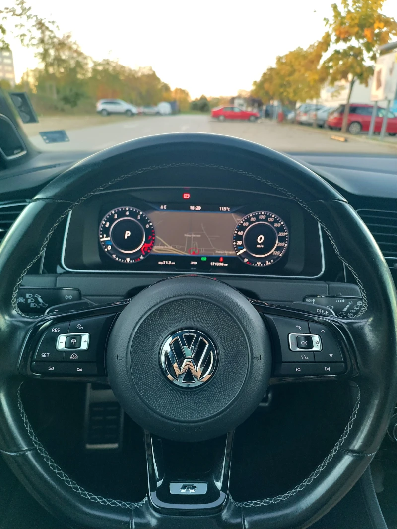 VW Golf R 2.0TSI 4MOTION, снимка 13 - Автомобили и джипове - 48385154