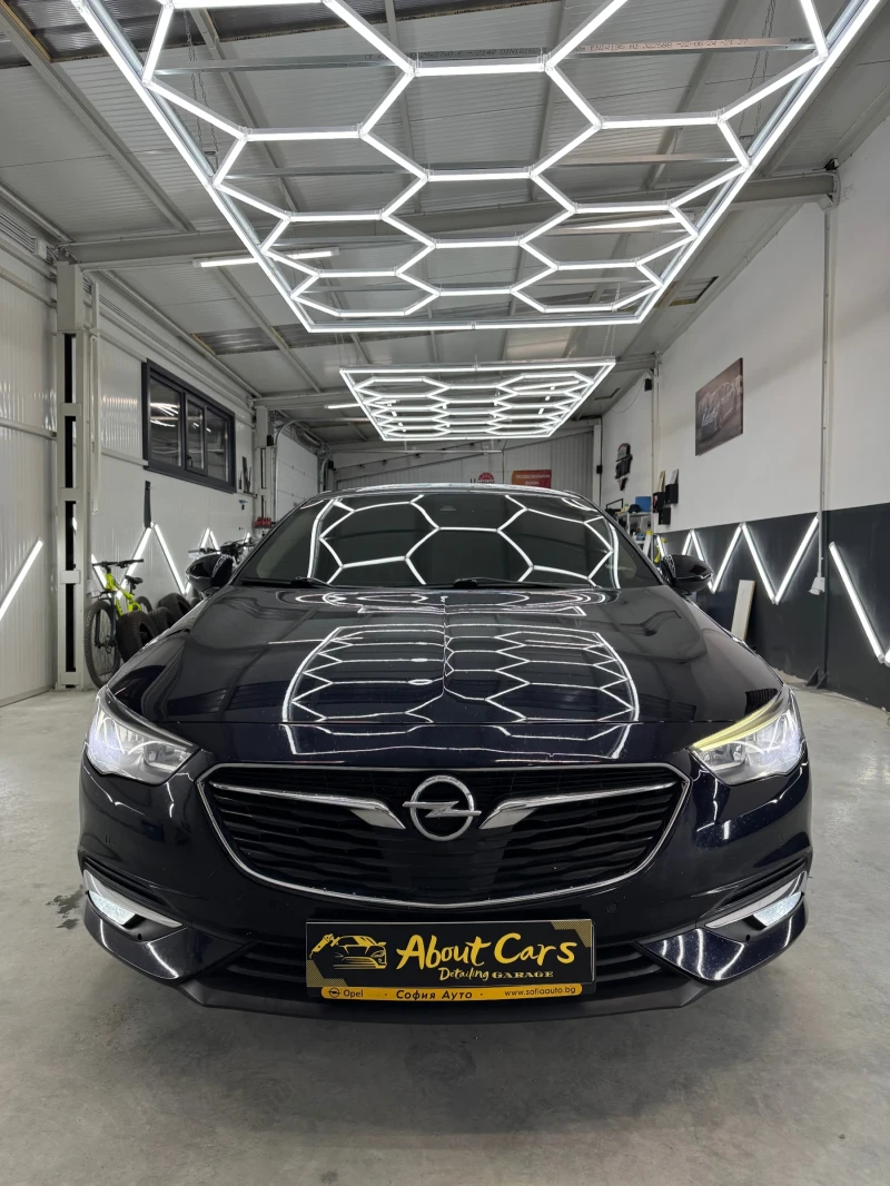 Opel Insignia Grand Sport B Automatic, снимка 16 - Автомобили и джипове - 48372510