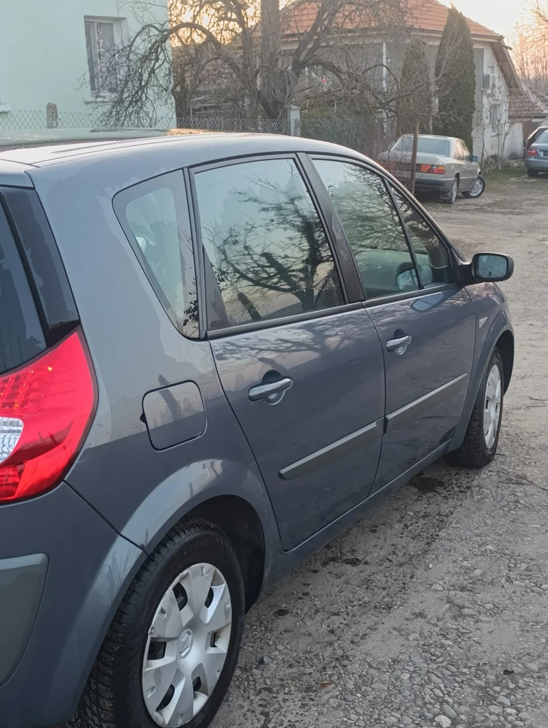 Renault Scenic, снимка 2 - Автомобили и джипове - 49046400