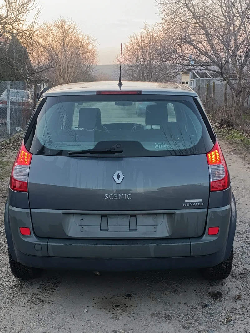 Renault Scenic, снимка 3 - Автомобили и джипове - 49046400