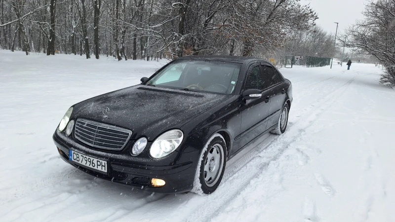 Mercedes-Benz E 200 2.0, снимка 1 - Автомобили и джипове - 49239554