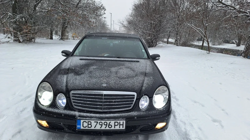 Mercedes-Benz E 200 2.0, снимка 4 - Автомобили и джипове - 49239554