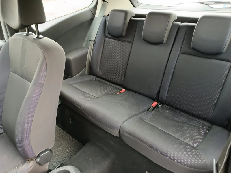 Renault Clio, снимка 6 - Автомобили и джипове - 52285503