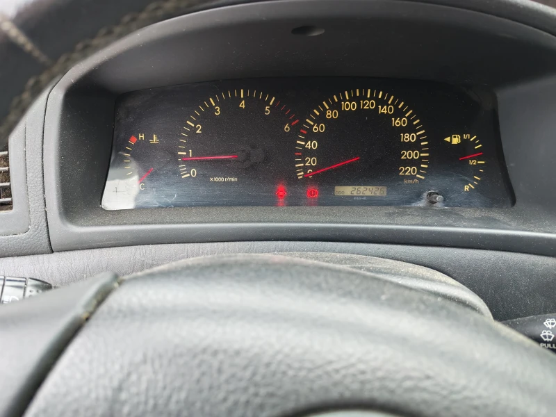 Toyota Corolla verso, снимка 8 - Автомобили и джипове - 52856666