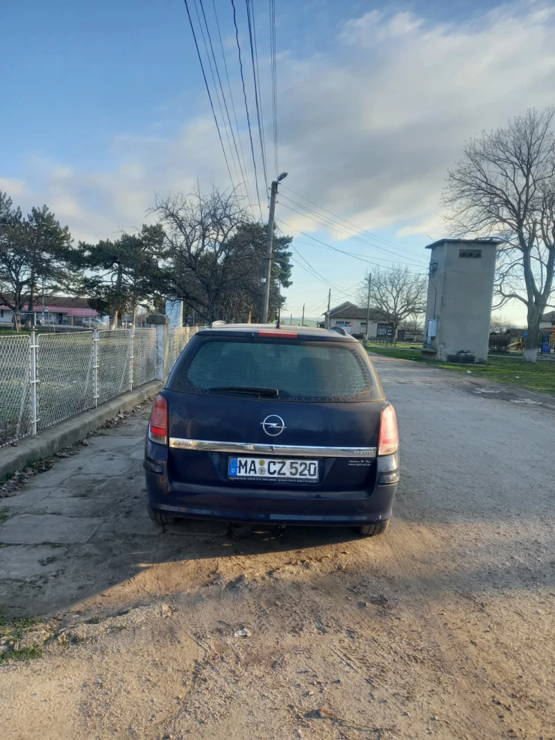 Opel Astra 1.7CDTI, снимка 6 - Автомобили и джипове - 52973455