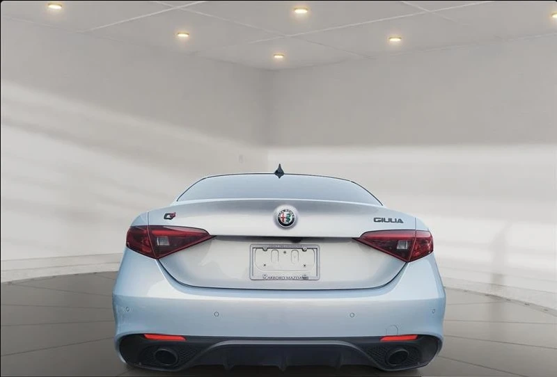 Alfa Romeo Giulia Ti Sport, снимка 6 - Автомобили и джипове - 55121824