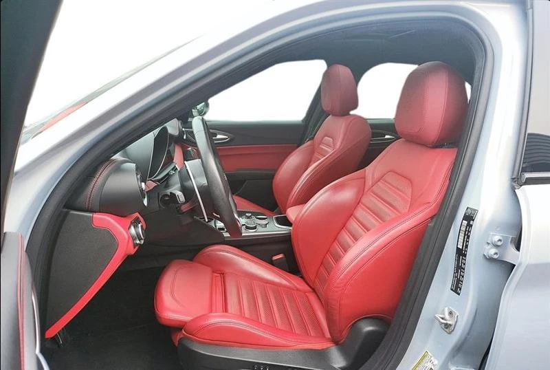 Alfa Romeo Giulia Ti Sport, снимка 7 - Автомобили и джипове - 55121824