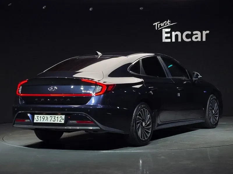 Hyundai Sonata Hybrid (Dn8) Premium Family, снимка 2 - Автомобили и джипове - 55707977