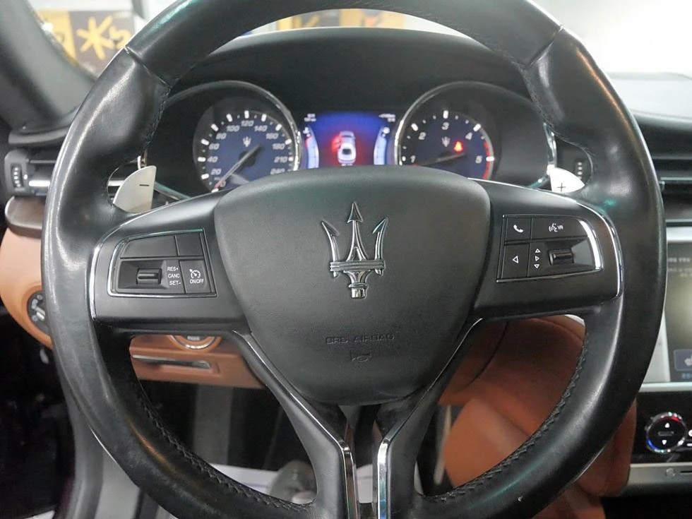 Maserati Quattroporte 3.0 Diesel V6 - изображение 6