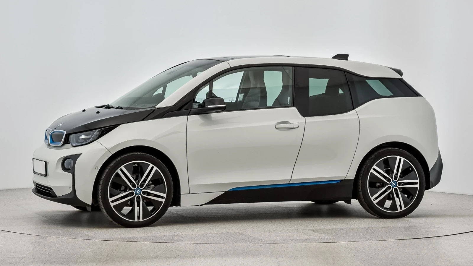 BMW i3 94 - изображение 4