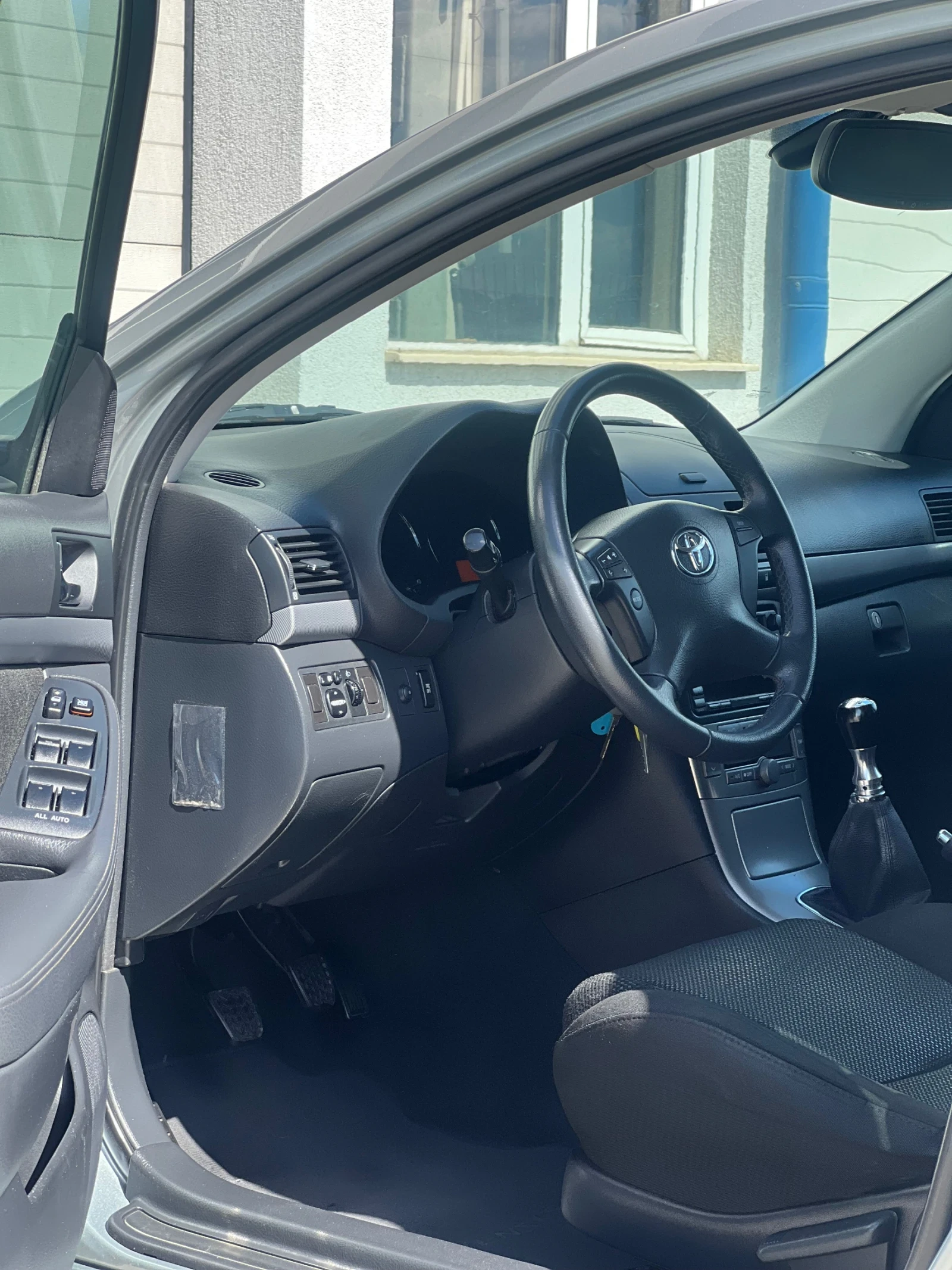 Toyota Avensis 2008г. / 1.8VVT-i  / Оригинален вид / Климатроник - изображение 10