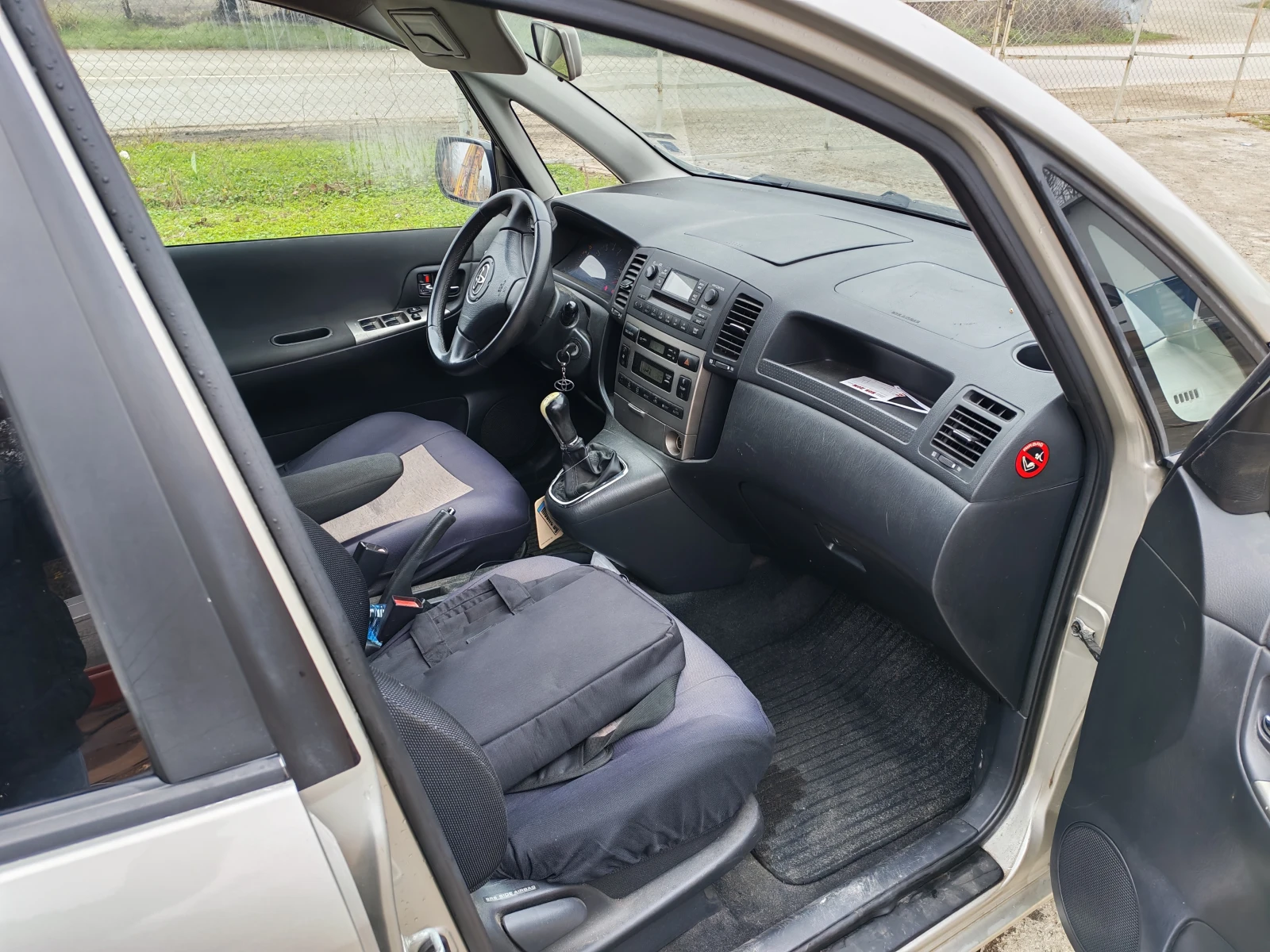 Toyota Corolla verso  - изображение 6