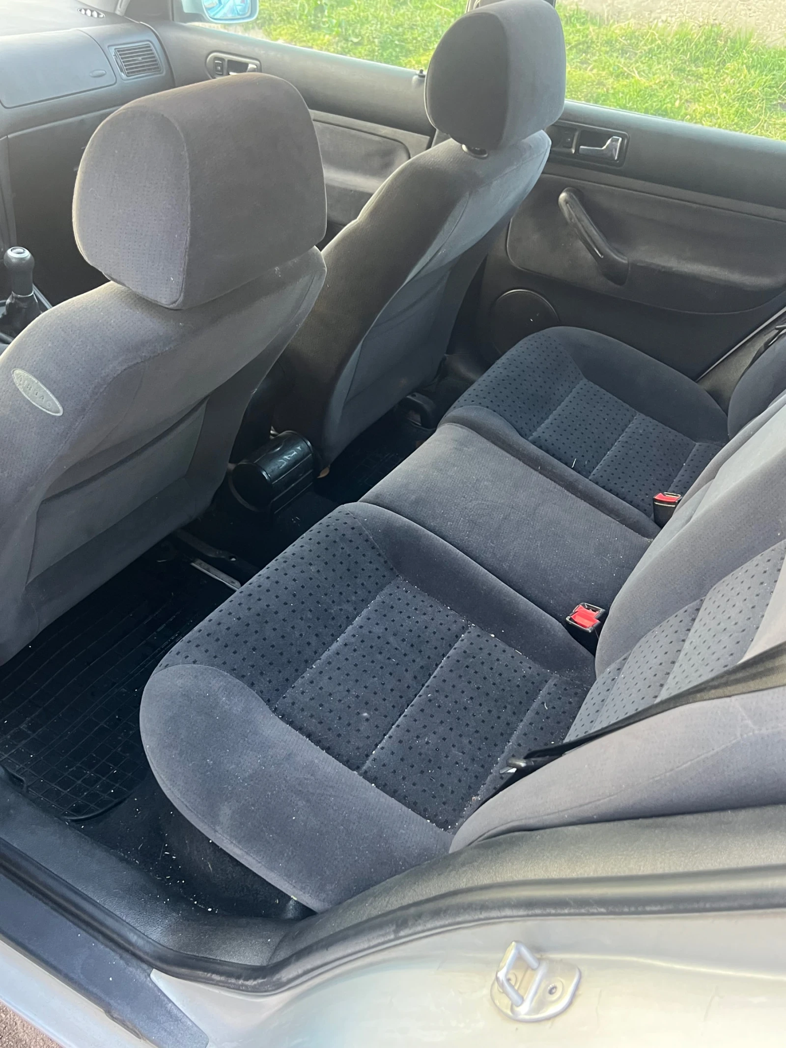 VW Golf 1.9 4х4, снимка 4 - Автомобили и джипове - 53747966