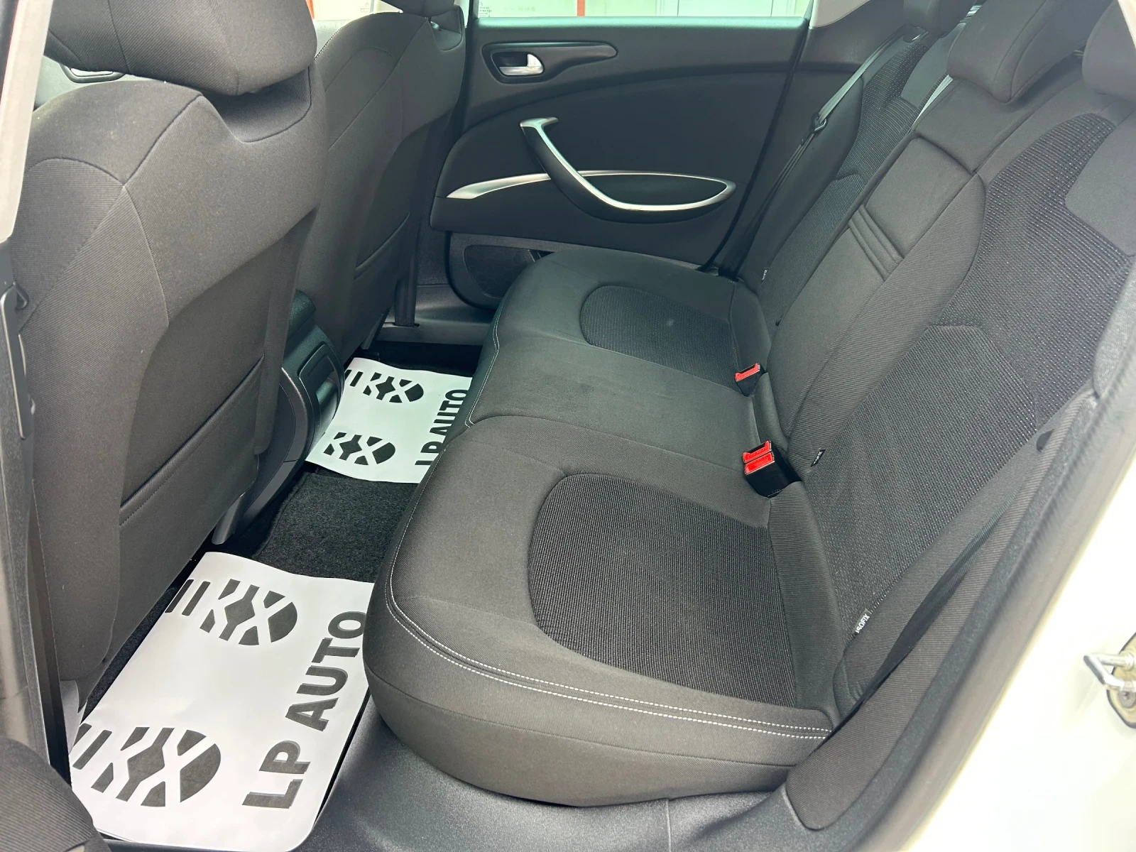 Citroen C5 * 2.0* HDI* 140к.с* , снимка 10 - Автомобили и джипове - 53961818