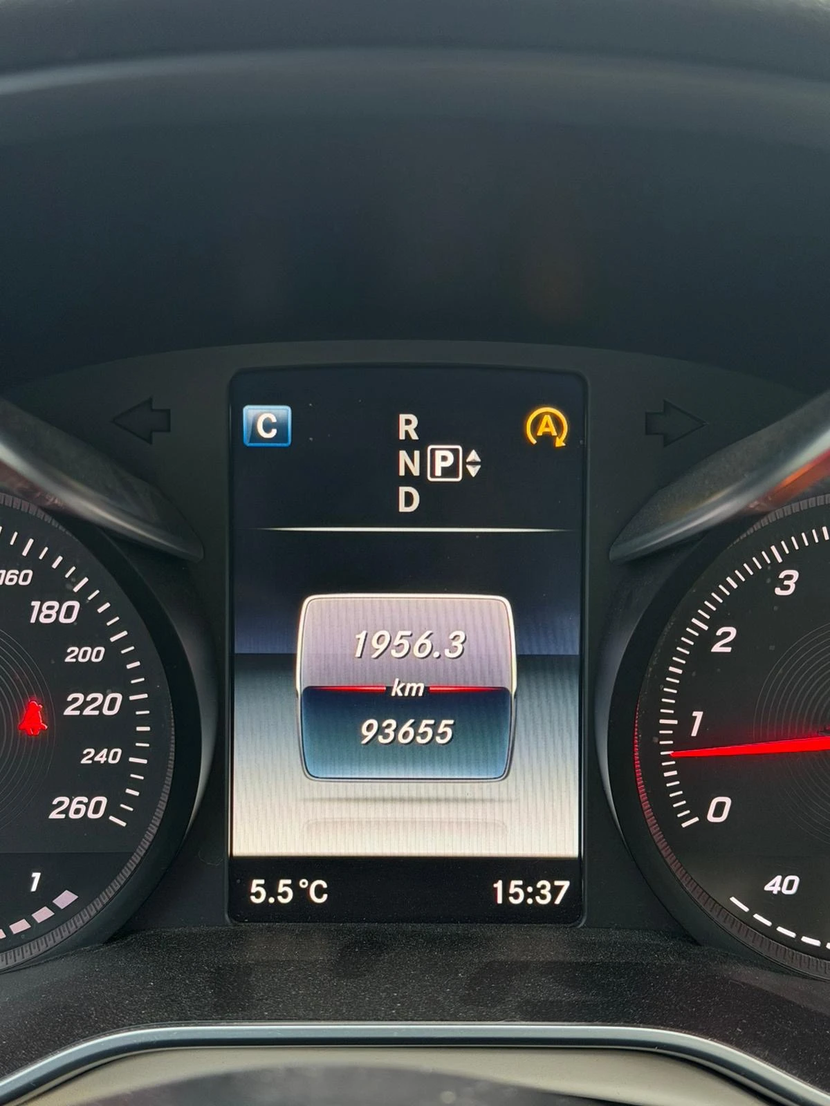 Mercedes-Benz C 200, снимка 13 - Автомобили и джипове - 54097022