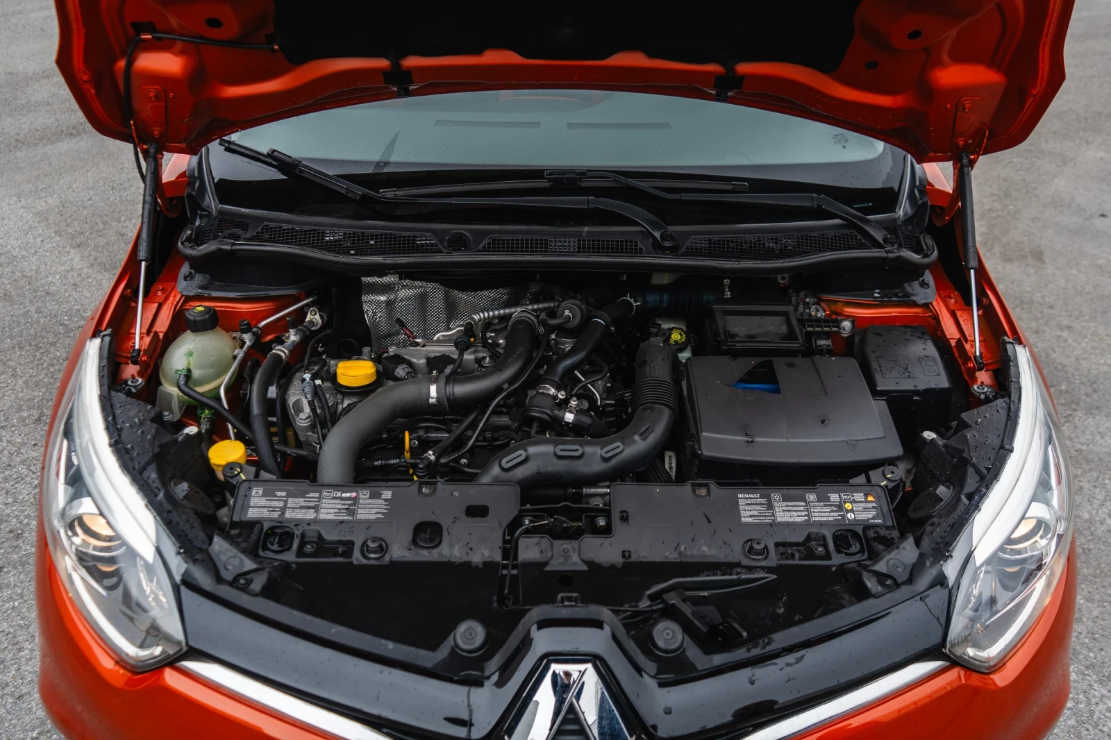 Renault Captur 1.2 TCe 113000 km. ШВЕЙЦАРИЯ АВТОМАТИК Нова кола, снимка 17 - Автомобили и джипове - 54153244