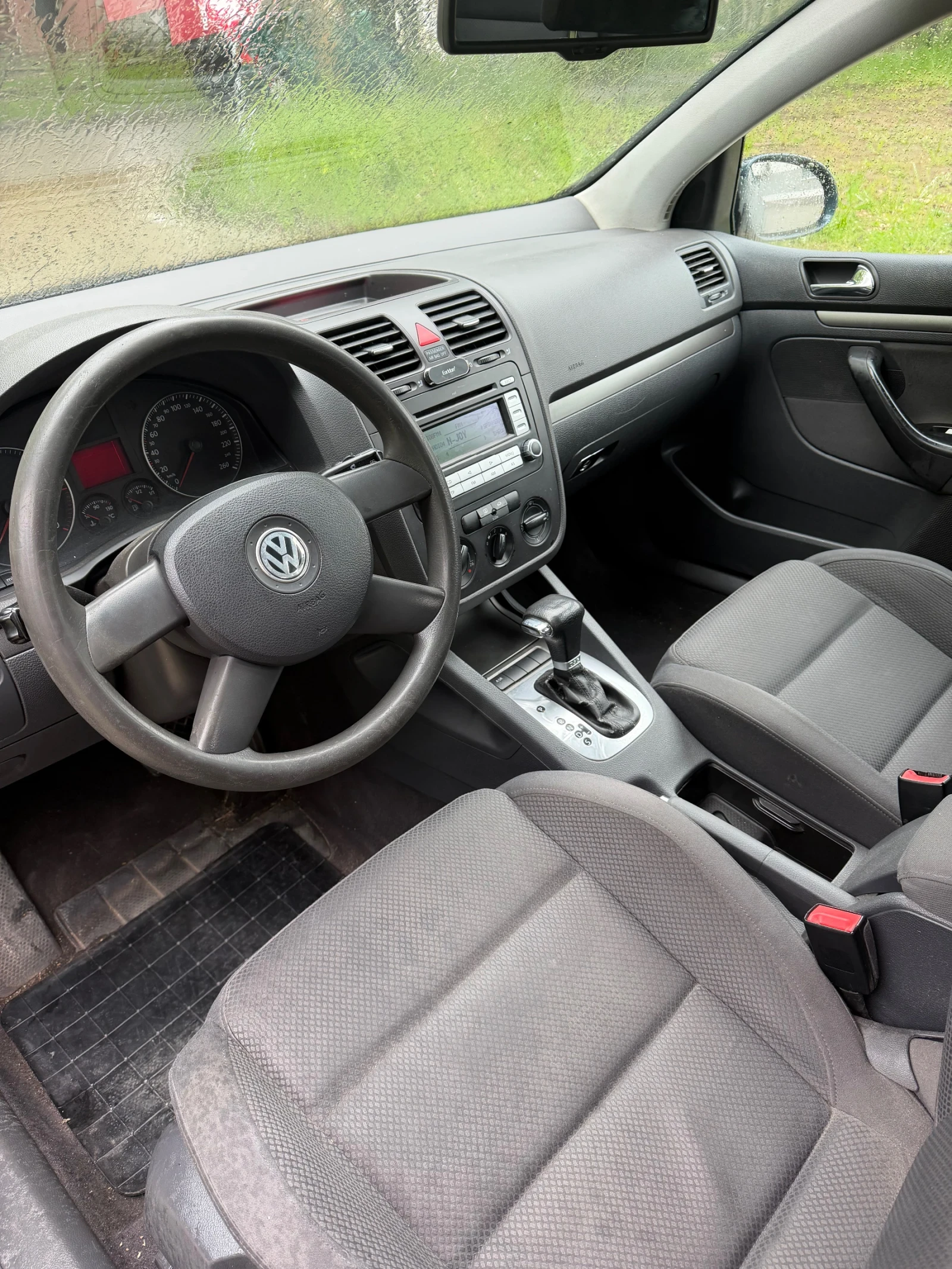 VW Golf 1.9 Автоматик, снимка 7 - Автомобили и джипове - 54370837