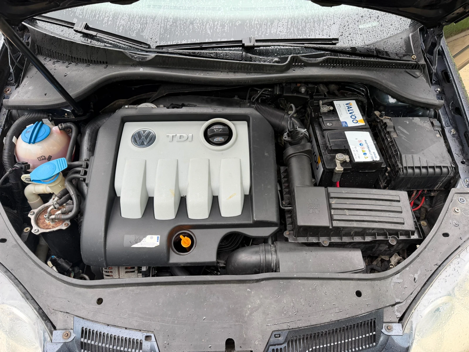 VW Golf 1.9 Автоматик, снимка 8 - Автомобили и джипове - 54370837