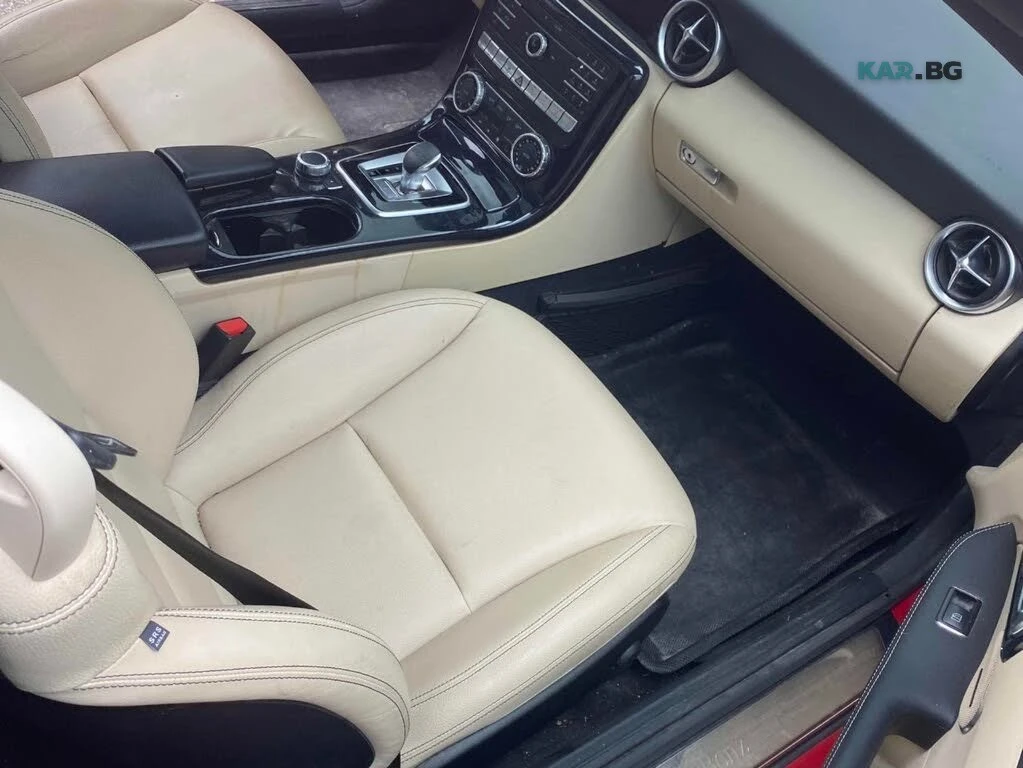 Mercedes-Benz SLC  300 RWD* АвтоКредит* (ЦЕНА ДО БГ), снимка 5 - Автомобили и джипове - 55052570