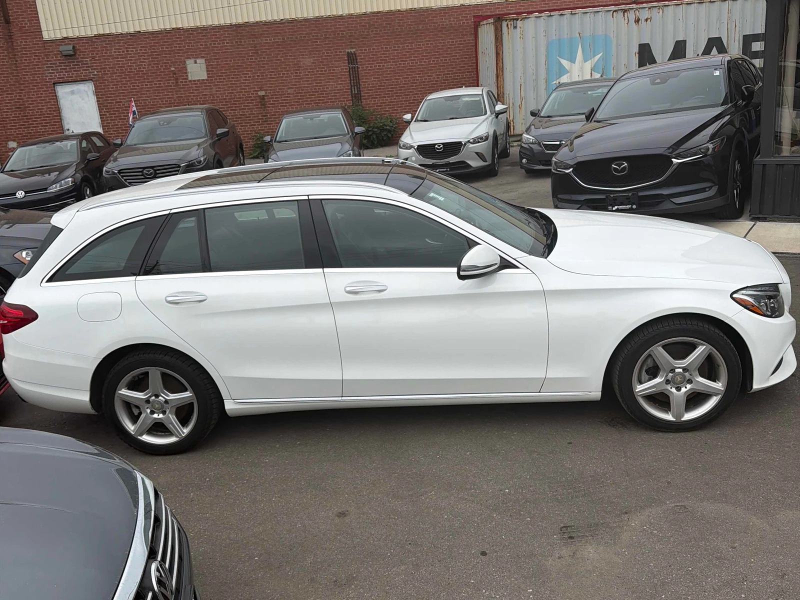 Mercedes-Benz C 300 * 4MATIC Wagon * CARFAX * ОПЦИЯ ЗА ФИНАНСИРАНЕ * , снимка 3 - Автомобили и джипове - 55800938