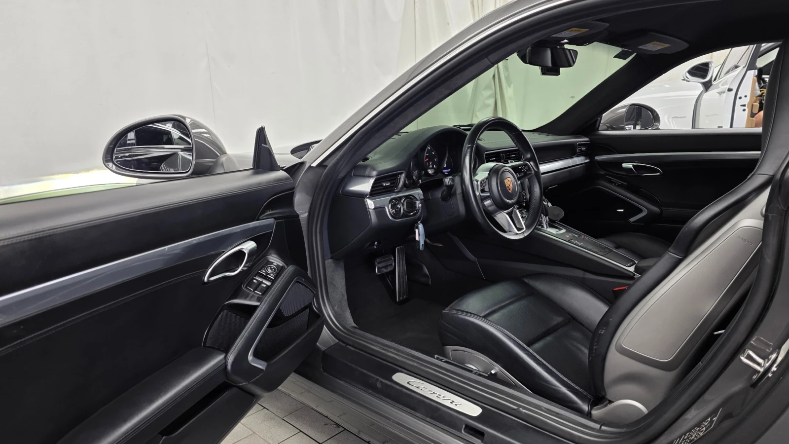 Porsche 911 3.0, снимка 9 - Автомобили и джипове - 55825924