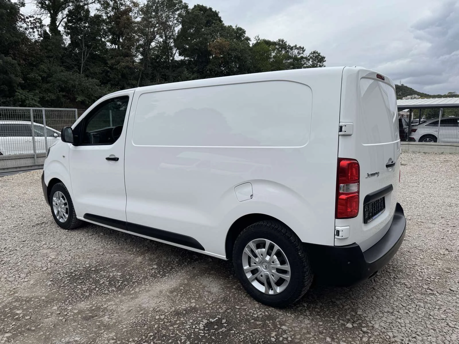 Citroen Jumpy 1.5HDI* TOP* 21.06.2021G* NAVI* Camera , снимка 4 - Автомобили и джипове - 56246936